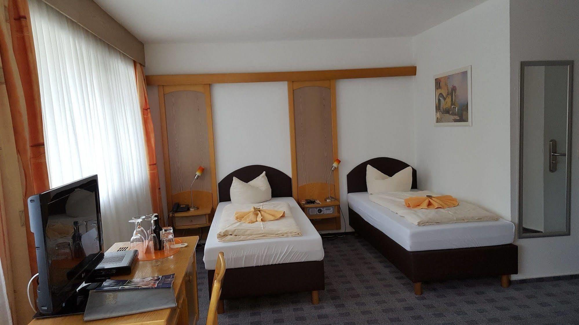 Wasserburg 3*